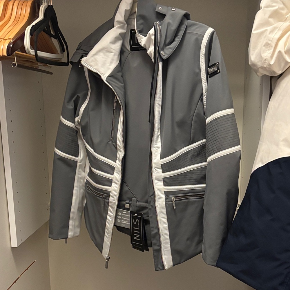 NILS Women’s Charcoal Jacket with Ivory Highlights